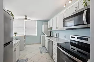 5200 N Ocean Blvd, Lauderdale by the Sea, FL 33308 - Photo 6