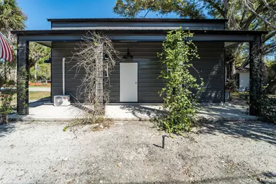 4233 1st Street SW, Vero Beach, FL 32968 - Photo 4