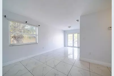 1028 SW 2nd Street #4, Miami, FL 33130 - Photo 22