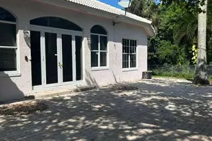 16730 Griffin Rd, Southwest Ranches, FL 33331 - Photo 4