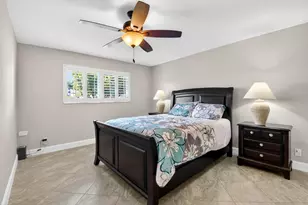 18 Colonial Club Dr, Boynton Beach, FL 33435 - Photo 18