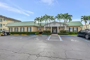 18 Colonial Club Dr, Boynton Beach, FL 33435 - Photo 22