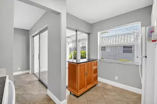 18 Colonial Club Dr, Boynton Beach, FL 33435 - Photo 14