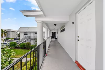 18 Colonial Club Drive #203, Boynton Beach, FL 33435 - Photo 4