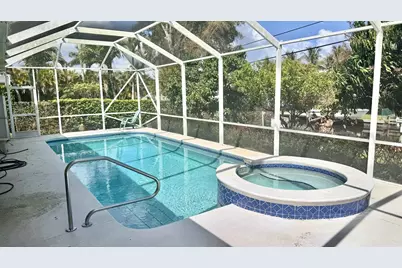 510 SW South Carolina Drive, Stuart, FL 34994 - Photo 2