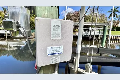 510 SW South Carolina Drive, Stuart, FL 34994 - Photo 6