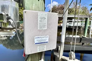 510 SW South Carolina Dr, Stuart, FL 34994 - Photo 6