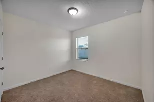 2538 SE Rock Springs Dr, Port Saint Lucie, FL 34952 - Photo 6