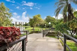 2334 S Cypress Bend Dr, Pompano Beach, FL 33069 - Photo 34