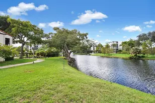 2334 S Cypress Bend Dr, Pompano Beach, FL 33069 - Photo 40