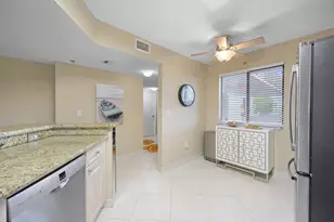 2334 S Cypress Bend Dr, Pompano Beach, FL 33069 - Photo 4