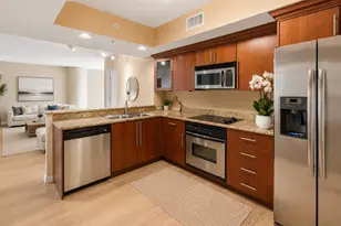 401 SW 4th Ave, Fort Lauderdale, FL 33315 - Photo 6