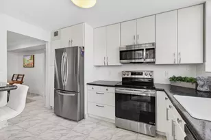 1239 Hillsboro Mile, Hillsboro Beach, FL 33062 - Photo 20