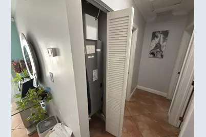 129 Cayman, Palm Springs, FL 33461 - Photo 16