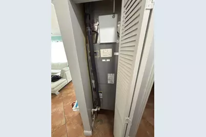 129 Cayman, Palm Springs, FL 33461 - Photo 22