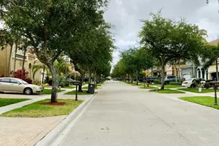 532 Gazetta Way, West Palm Beach, FL 33413 - Photo 26