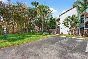 22380 Pineapple Walk Dr, Boca Raton, FL 33433 - Photo 8