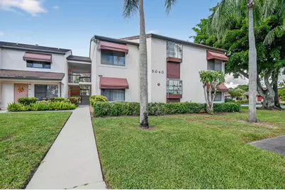 5040 Rose Hill Drive #206, Boynton Beach, FL 33437 - Photo 2