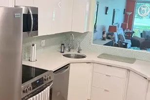 4031 N Cypress Dr, Pompano Beach, FL 33069 - Photo 16