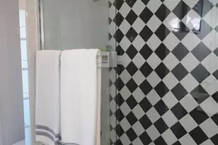 908 SE 10th St, Deerfield Beach, FL 33441 - Photo 10