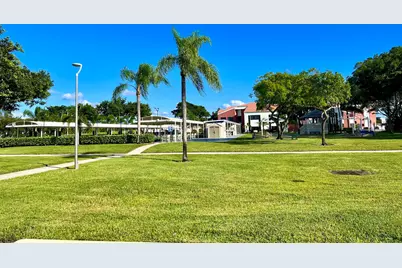 335 Durham #J, Deerfield Beach, FL 33442 - Photo 20