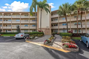 2303 Lucaya Ln, Coconut Creek, FL 33066 - Photo 4