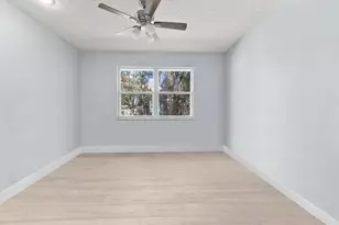 791 SE River Ct, Port Saint Lucie, FL 34983 - Photo 24