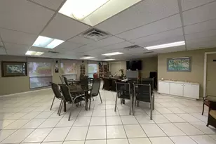 250 NE 20th St, Boca Raton, FL 33431 - Photo 36