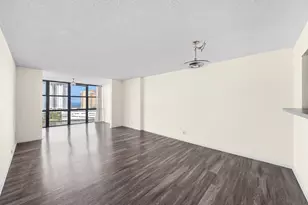 1000 Parkview Dr, Hallandale Beach, FL 33009 - Photo 8