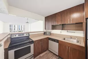 1000 Parkview Dr, Hallandale Beach, FL 33009 - Photo 2