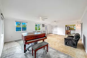 691 Snead Cir, West Palm Beach, FL 33413 - Photo 14