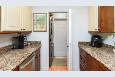 2549 NE 27th Avenue, Fort Lauderdale, FL 33305 - Photo 12