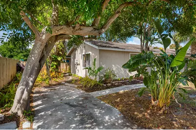 1010 NE 16th Street NE, Fort Lauderdale, FL 33304 - Photo 1