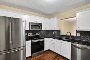 9005 Flynn Cir, Boca Raton, FL 33496 - Photo 8