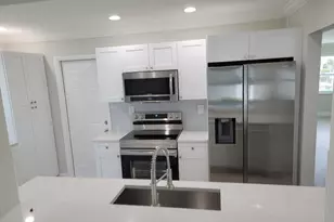 1915 SW 17th Street SW, Boynton Beach, FL 33426 - Photo 4