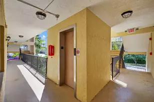 901 NE 3rd St, Fort Lauderdale, FL 33301 - Photo 24