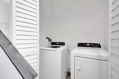 130 NE 49th Street, Miami, FL 33137 - Photo 10