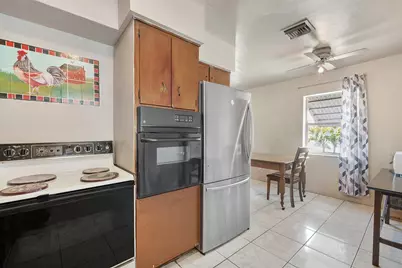 640 SW 28th Terrace, Fort Lauderdale, FL 33312 - Photo 12