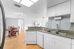 1000 Crestwood Ct Ct S, Royal Palm Beach, FL 33411 - Photo 6