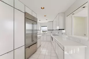 100 Royal Palm Way, Palm Beach, FL 33480 - Photo 12