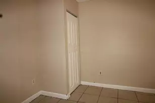 341 W 22nd Ct, Riviera Beach, FL 33404 - Photo 14