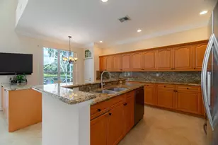 6005 Newport Village Way, Lake Worth, FL 33463 - Photo 16