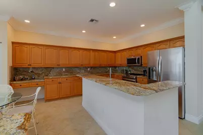 6005 Newport Village Way, Lake Worth, FL 33463 - Photo 18