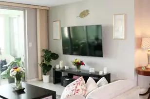 1690 NE 191st St, Miami, FL 33179 - Photo 32