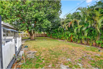 320 Riverdale, Palm Springs, FL 33461 - Photo 42