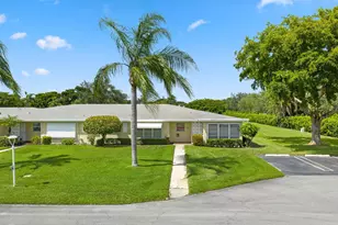 195 E High Point Ter E, Delray Beach, FL 33445 - Photo 2