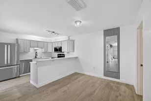 3332 N Meridian Way N, Palm Beach Gardens, FL 33410 - Photo 6