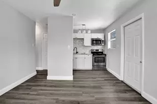 2261 NW 2nd St, Pompano Beach, FL 33069 - Photo 4