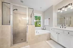 1056 Piccadilly St, Palm Beach Gardens, FL 33418 - Photo 16