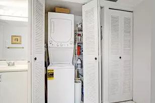 13455 SW 16th Ct, Pembroke Pines, FL 33027 - Photo 26